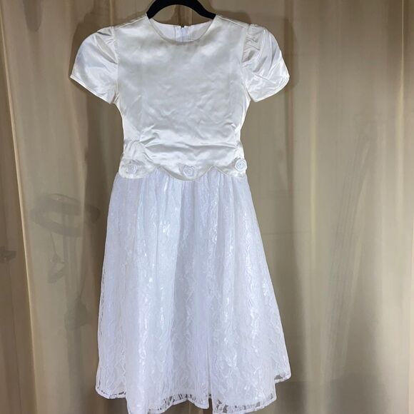 LITTLE MISS LACE DRESS MADE IN U.S.A WHITE GIRL SIZE 8 - Picture 9 of 16